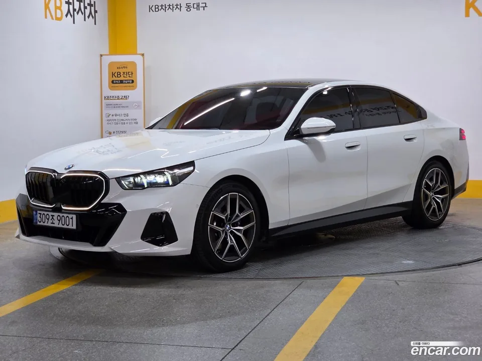 BMW 5 Series 2025