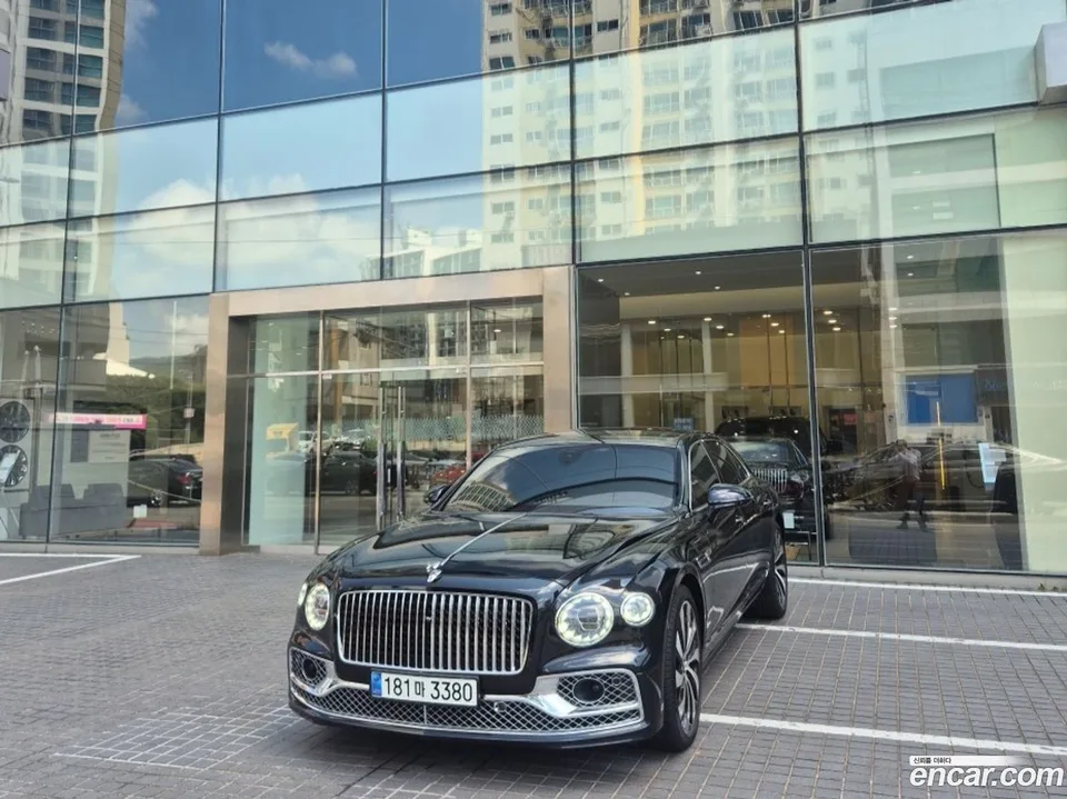 Bentley Flying Spur 2023