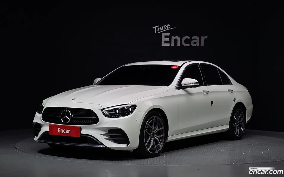 Mercedes-Benz E-Class 2023