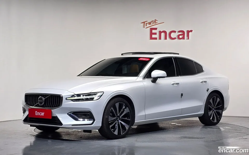 Volvo S60 2024