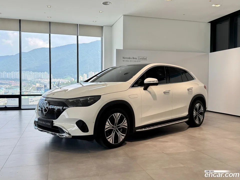 Mercedes-Benz EQE SUV 2024