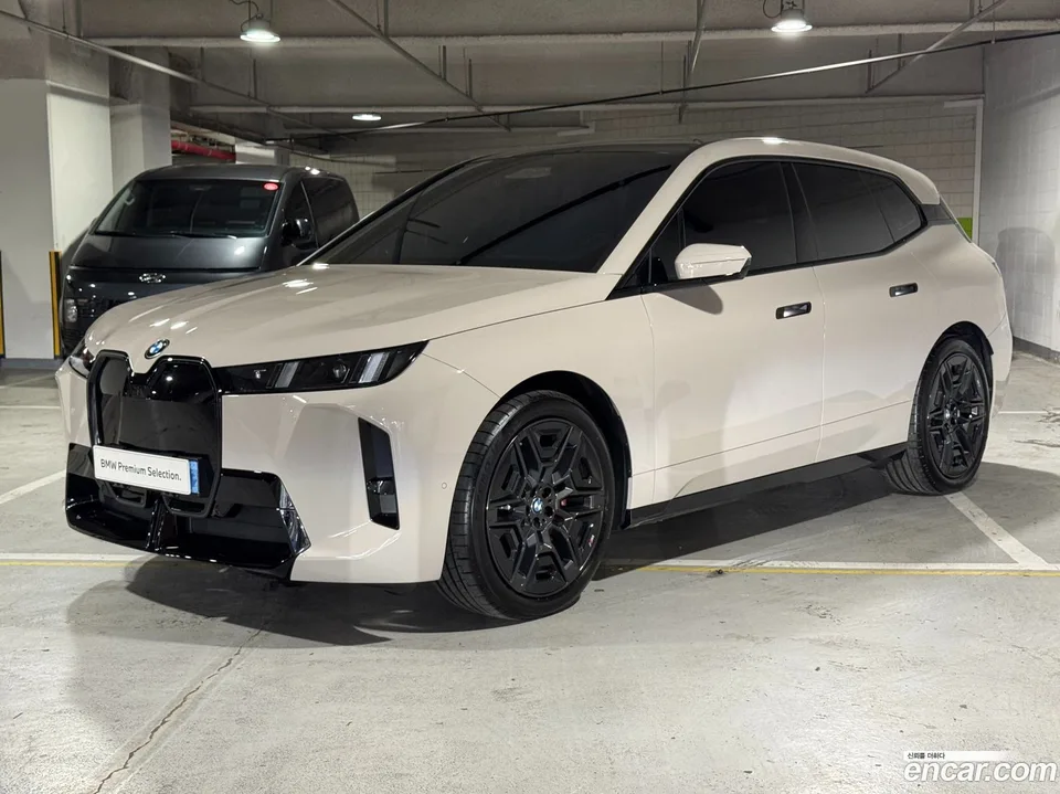BMW iX 2025