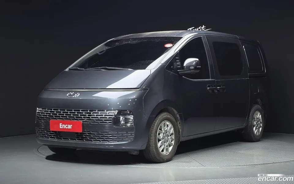 Hyundai Staria 2023