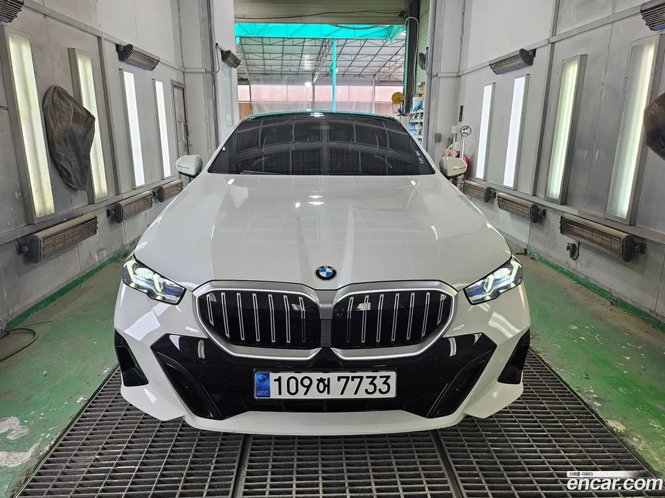 BMW 5 Series 2025