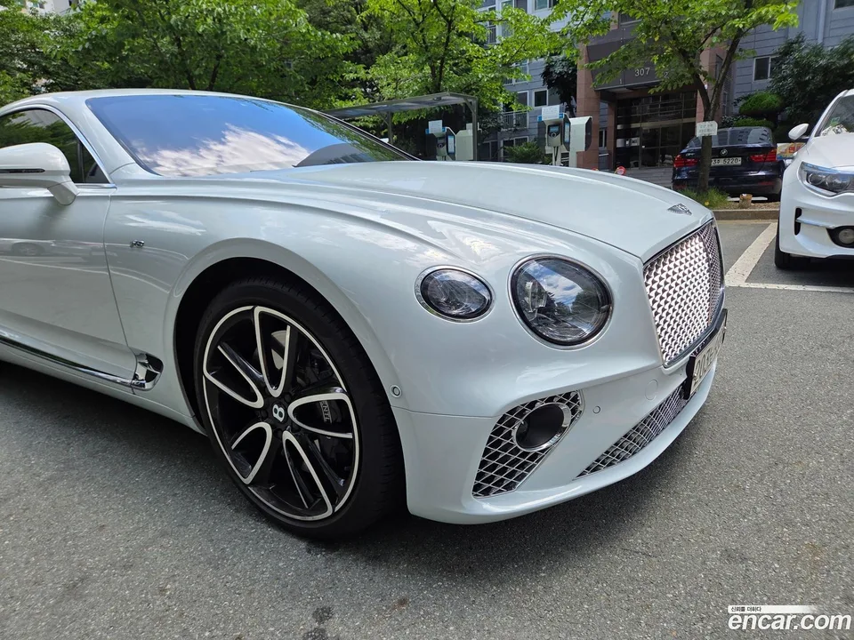 Bentley Continental GT 2022