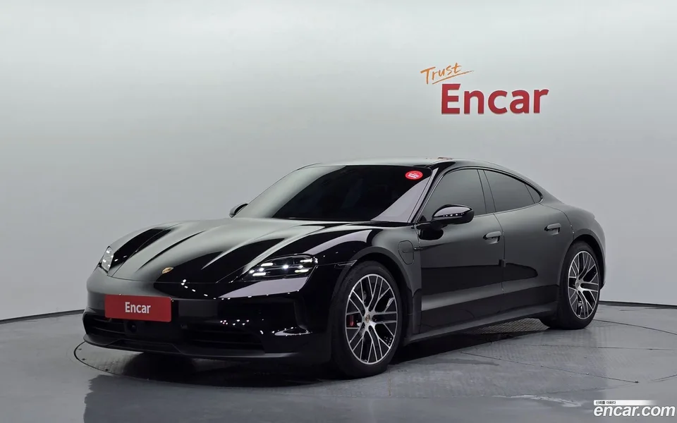 Porsche Taycan 2025