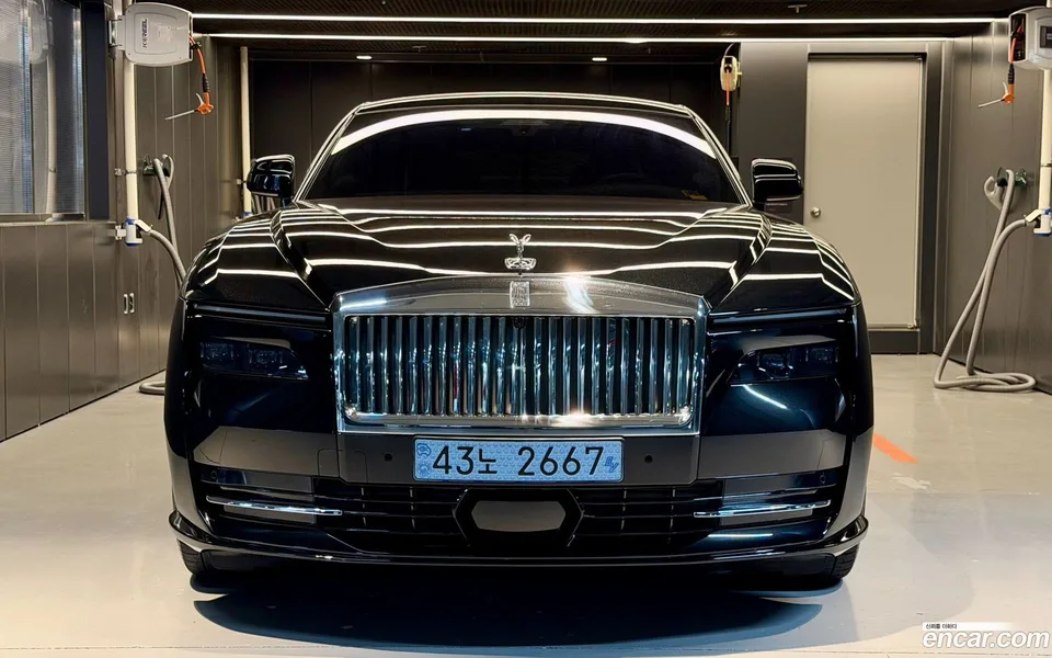 Rolls-Royce Spectre 2025