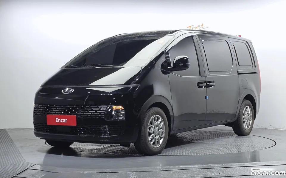 Hyundai Staria 2023