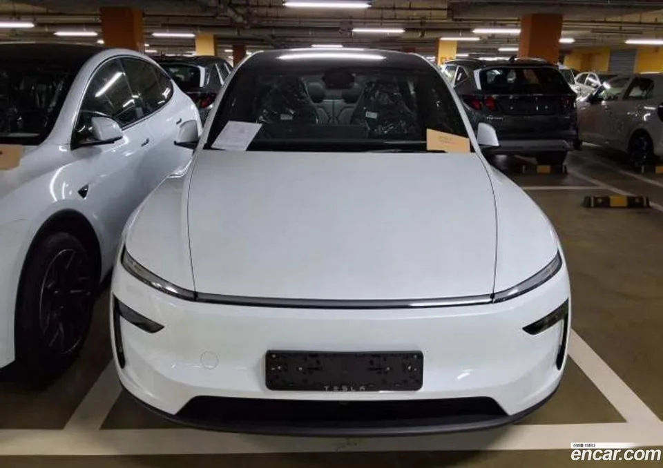 Tesla Model Y 2026