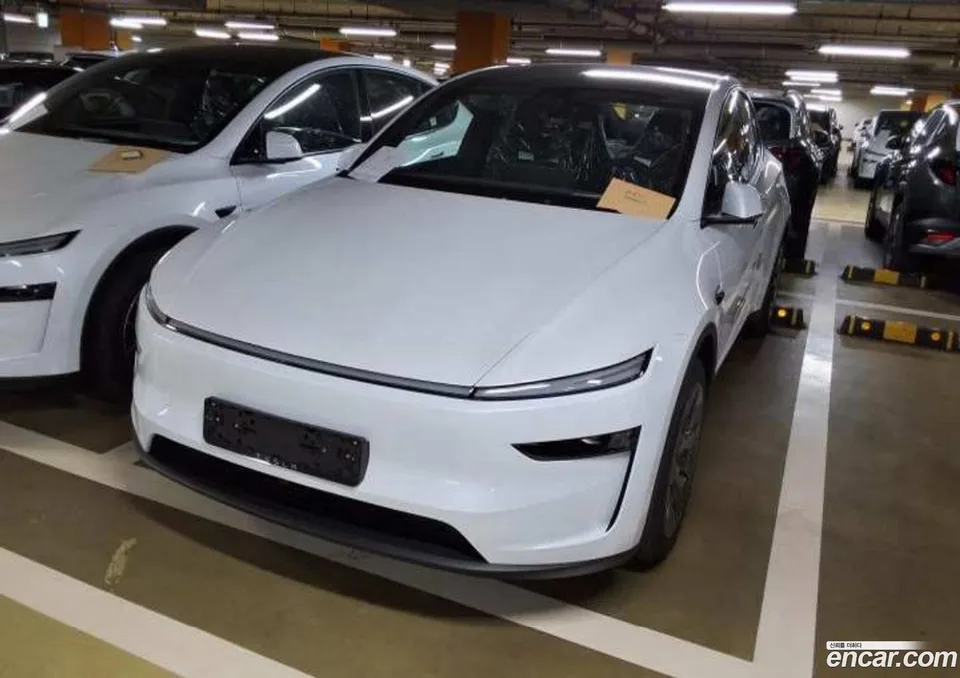 Tesla Model Y 2026