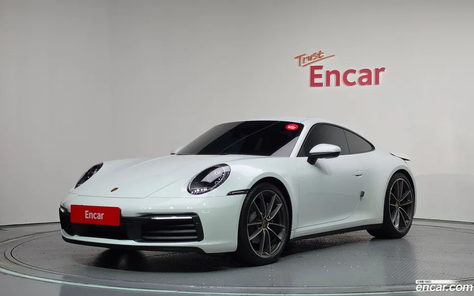 Porsche 911 (992) 2024