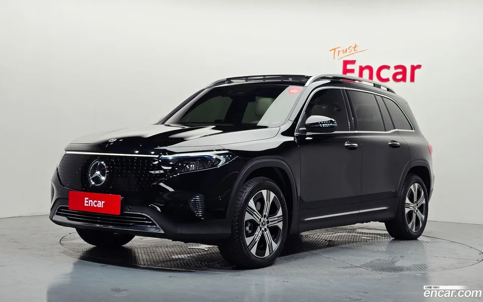 Mercedes-Benz EQB 2025