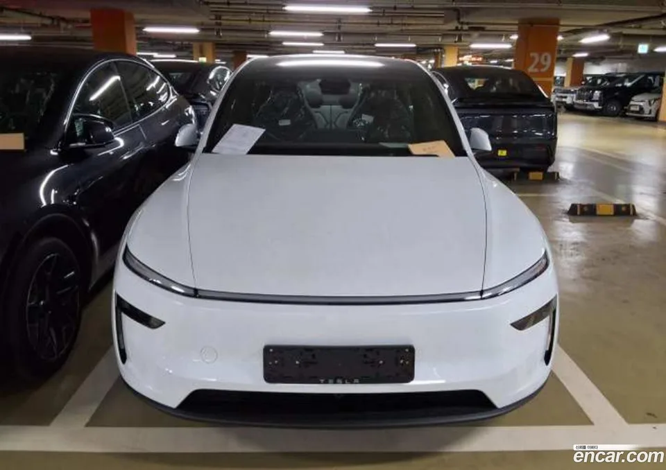 Tesla Model Y 2026