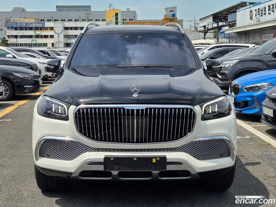 Mercedes-Benz GLS-Class 2023