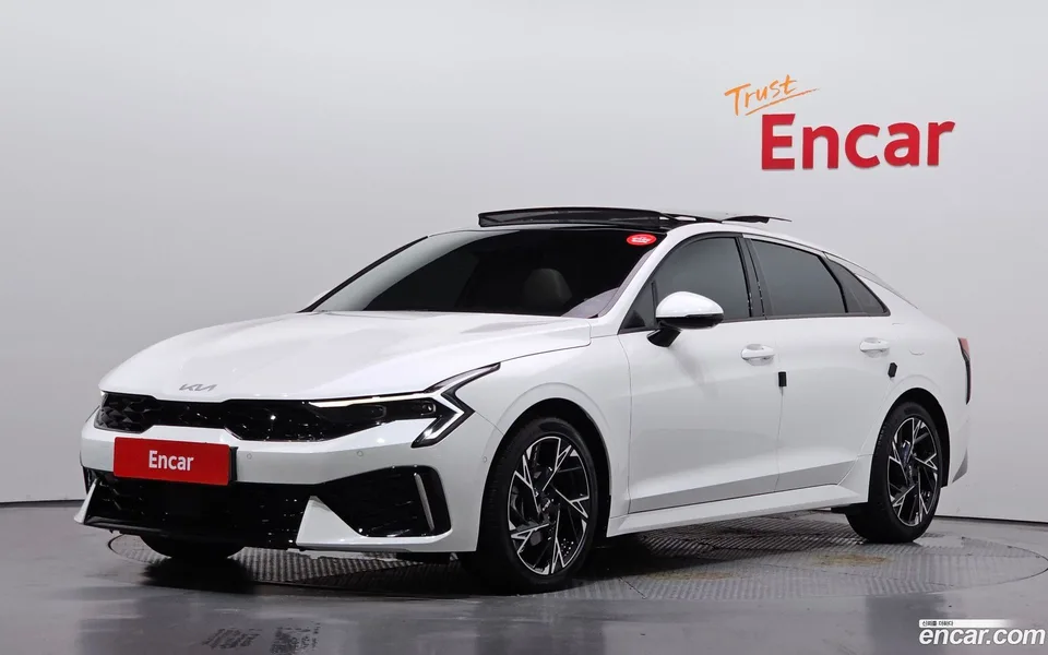 Kia K5 Hybrid 2024