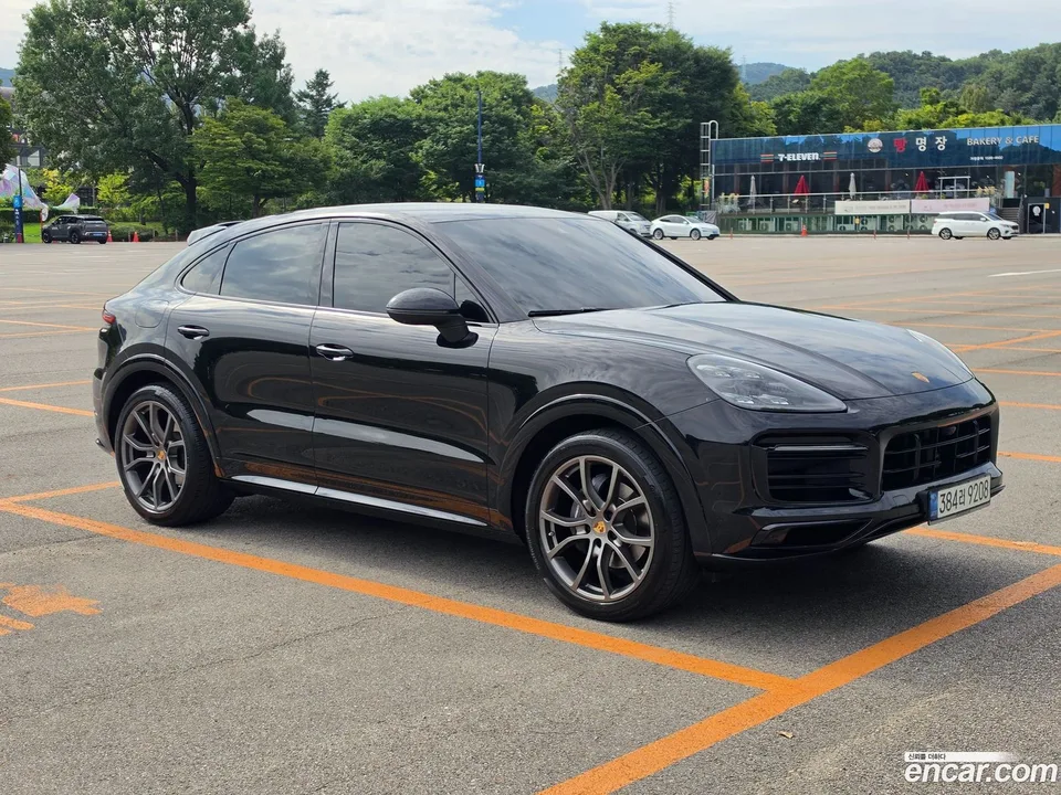 Porsche Cayenne 2022