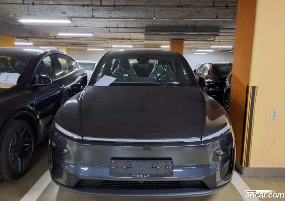 Tesla Model Y 2026