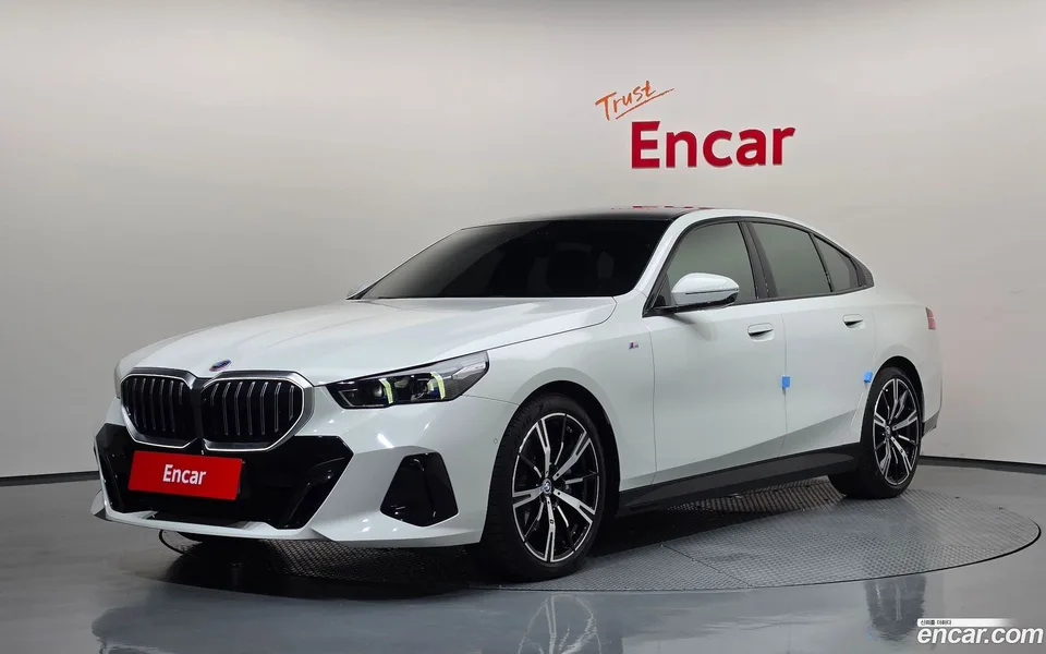 BMW 5 Series 2025