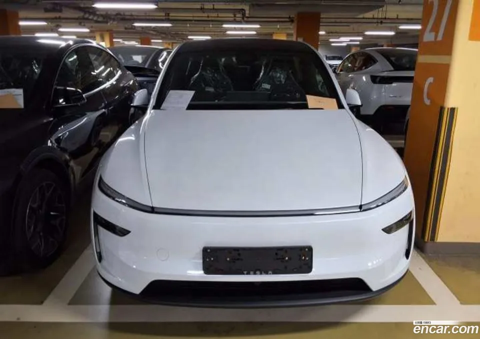 Tesla Model Y 2026