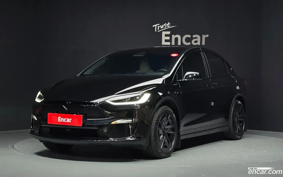 Tesla Model X 2026