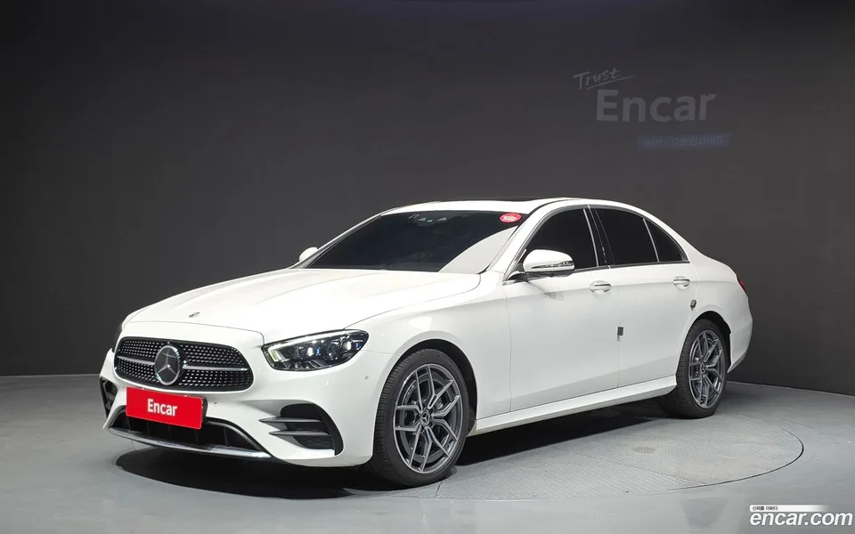 Mercedes-Benz E-Class 2023