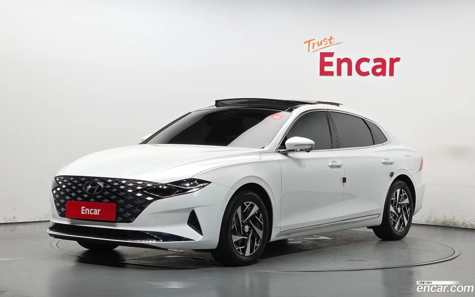 Hyundai Grandeur IG Hybrid 2022