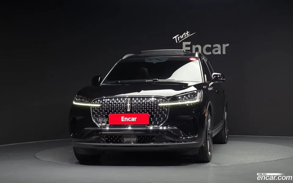 Lincoln Aviator 3.0 AWD 2025 — миниатюра 3