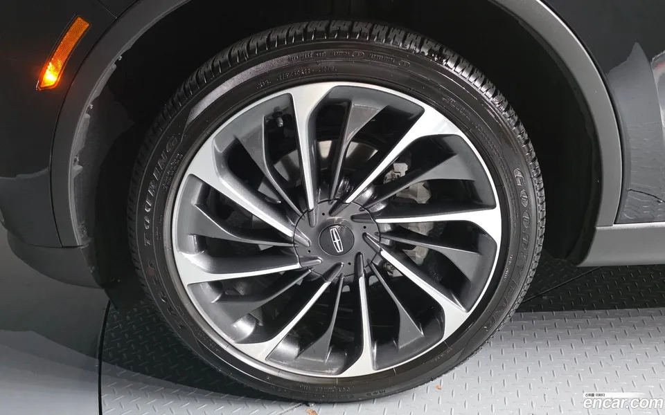 Lincoln Aviator 3.0 AWD 2025 — миниатюра 5