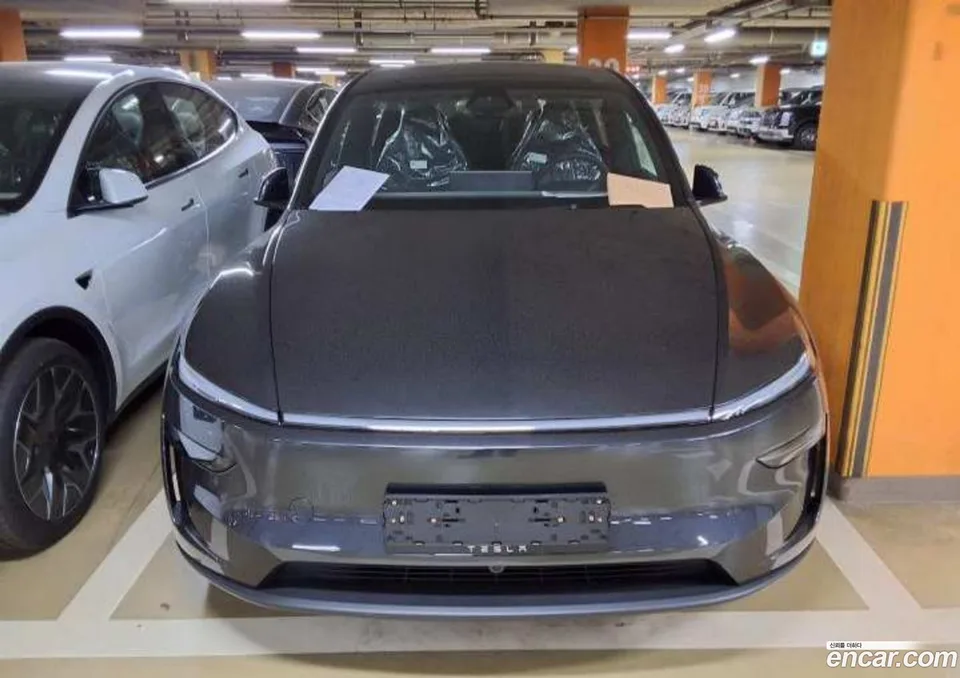 Tesla Model Y 2026