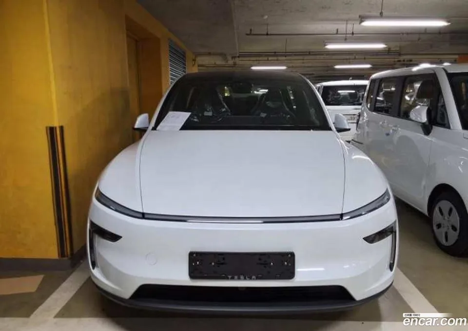 Tesla Model Y 2026