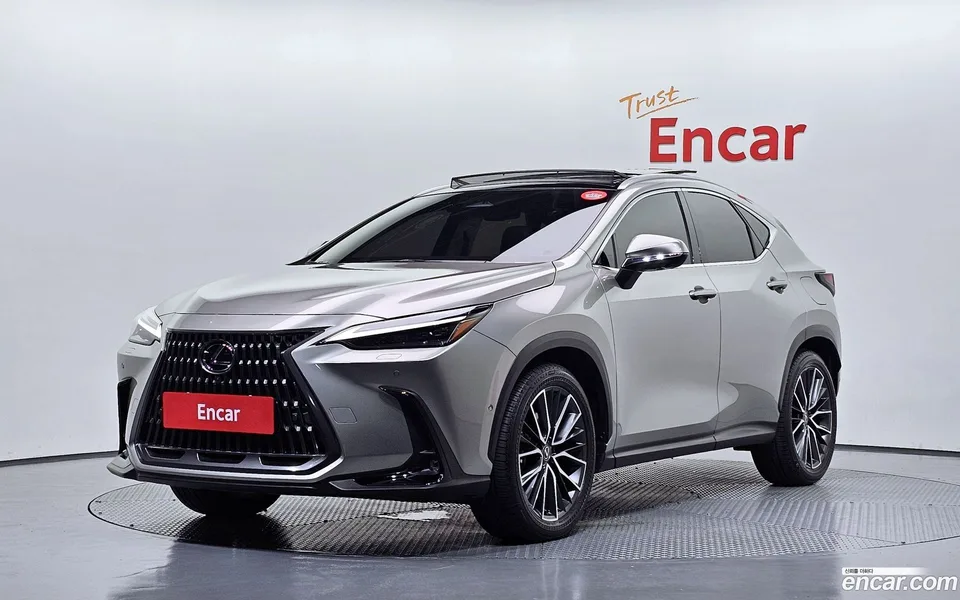 Lexus NX 350h 2025