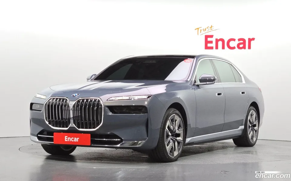 BMW i7 2023