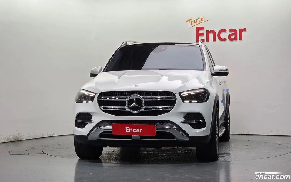Mercedes-Benz GLE-Class GLE300d 4MATIC 2025 — thumbnail 3