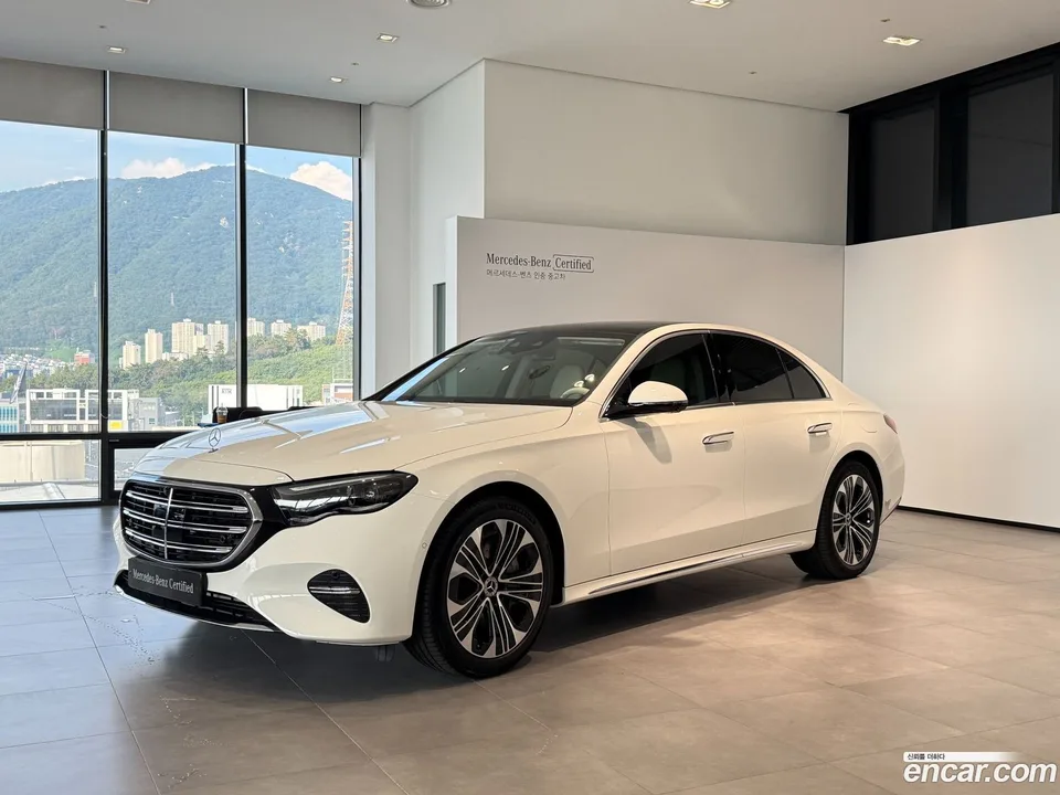 Mercedes-Benz E-Class 2026