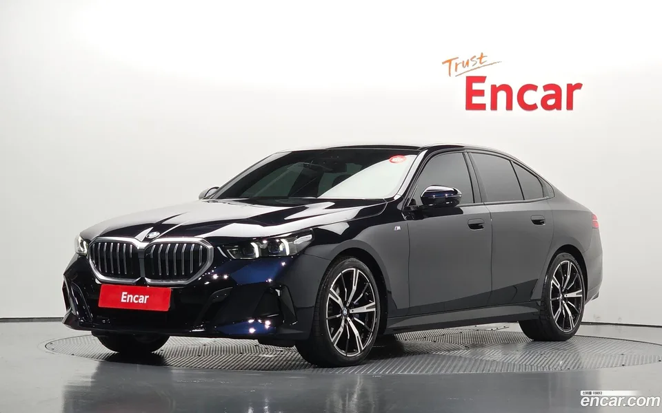 BMW 5 Series 2024