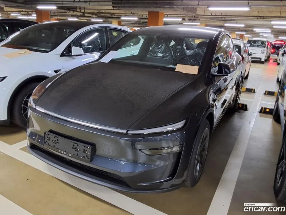 Tesla Model Y 2026