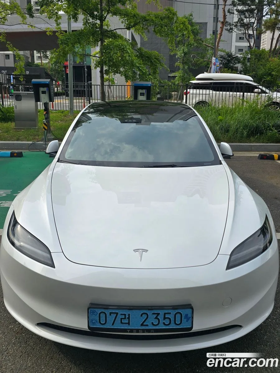 Tesla Model 3 2024