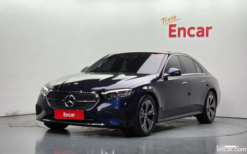 Mercedes-Benz E-Class 2024