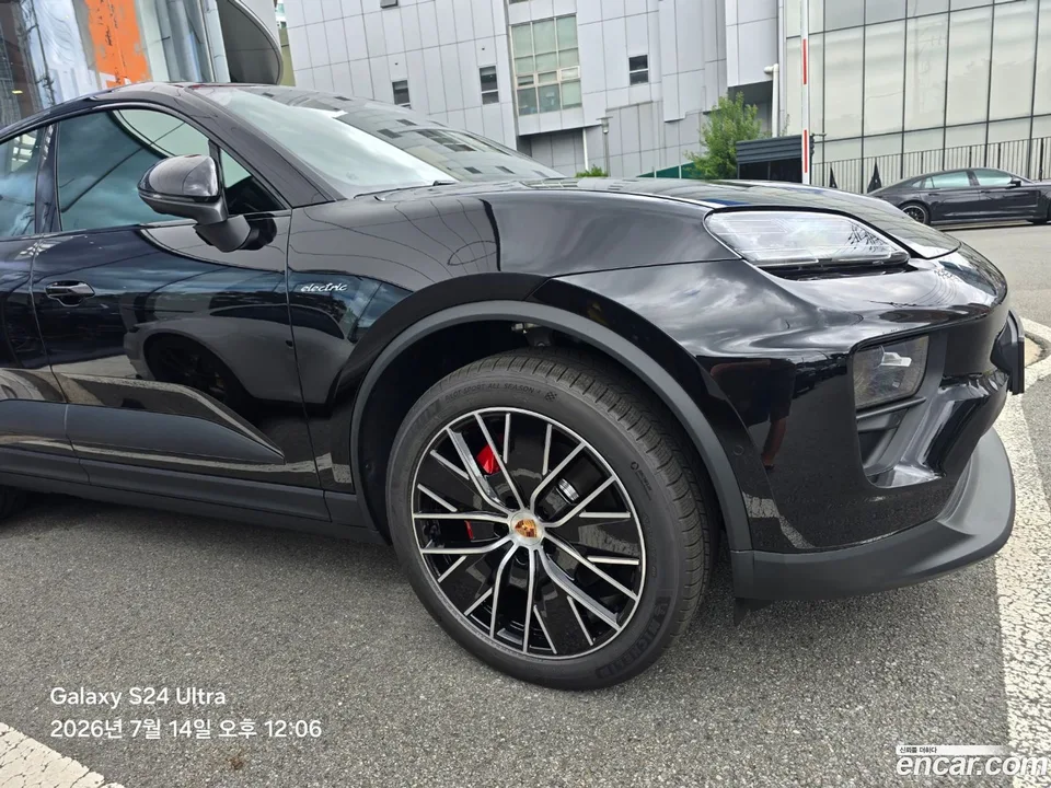 Porsche Macan Electric 2026