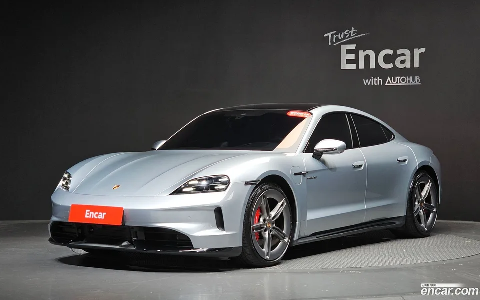 Porsche Taycan 2026
