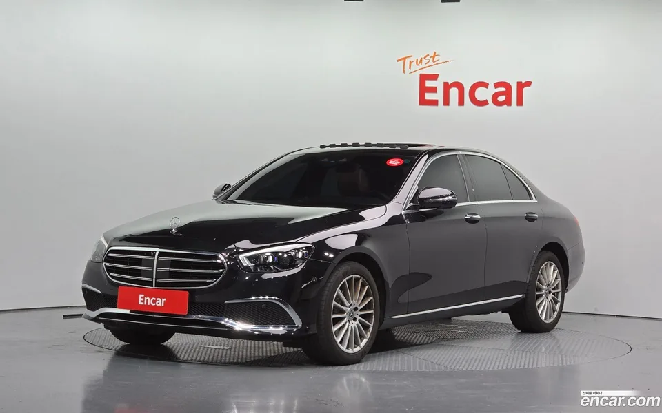 Mercedes-Benz E-Class 2023