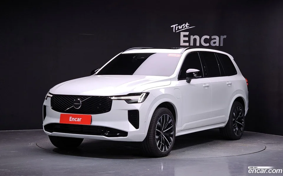 Volvo XC90 2025