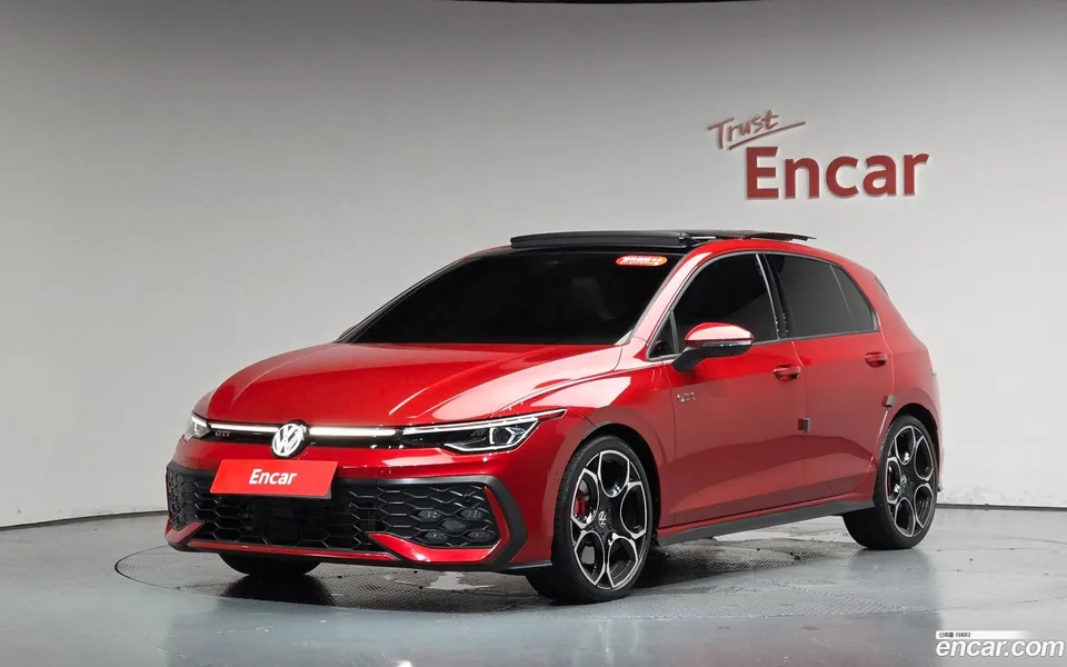 Volkswagen Golf 2025