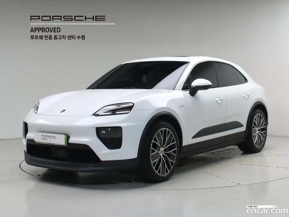 Porsche Macan Electric 2025