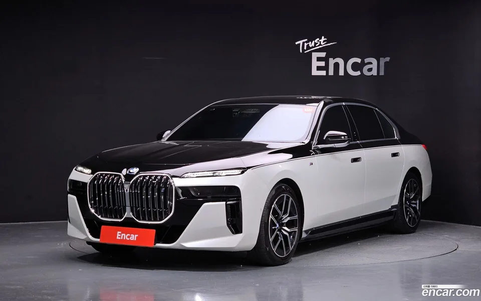 BMW i7 2023