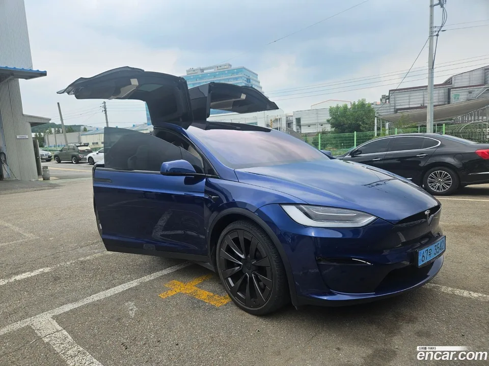 Tesla Model X 2023