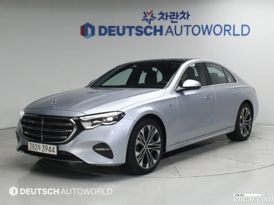 Mercedes-Benz E-Class 2025