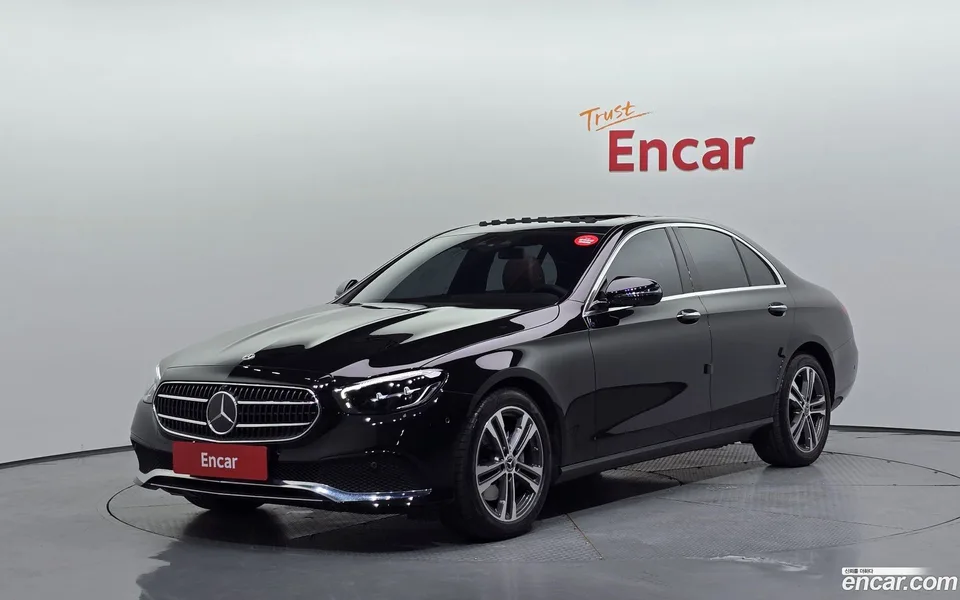 Mercedes-Benz E-Class 2023