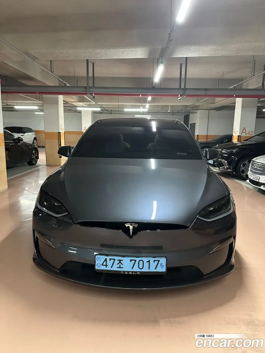 Tesla Model X 2023
