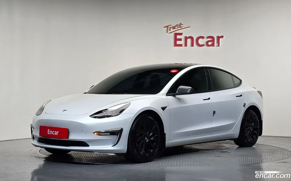 Tesla Model 3 2022